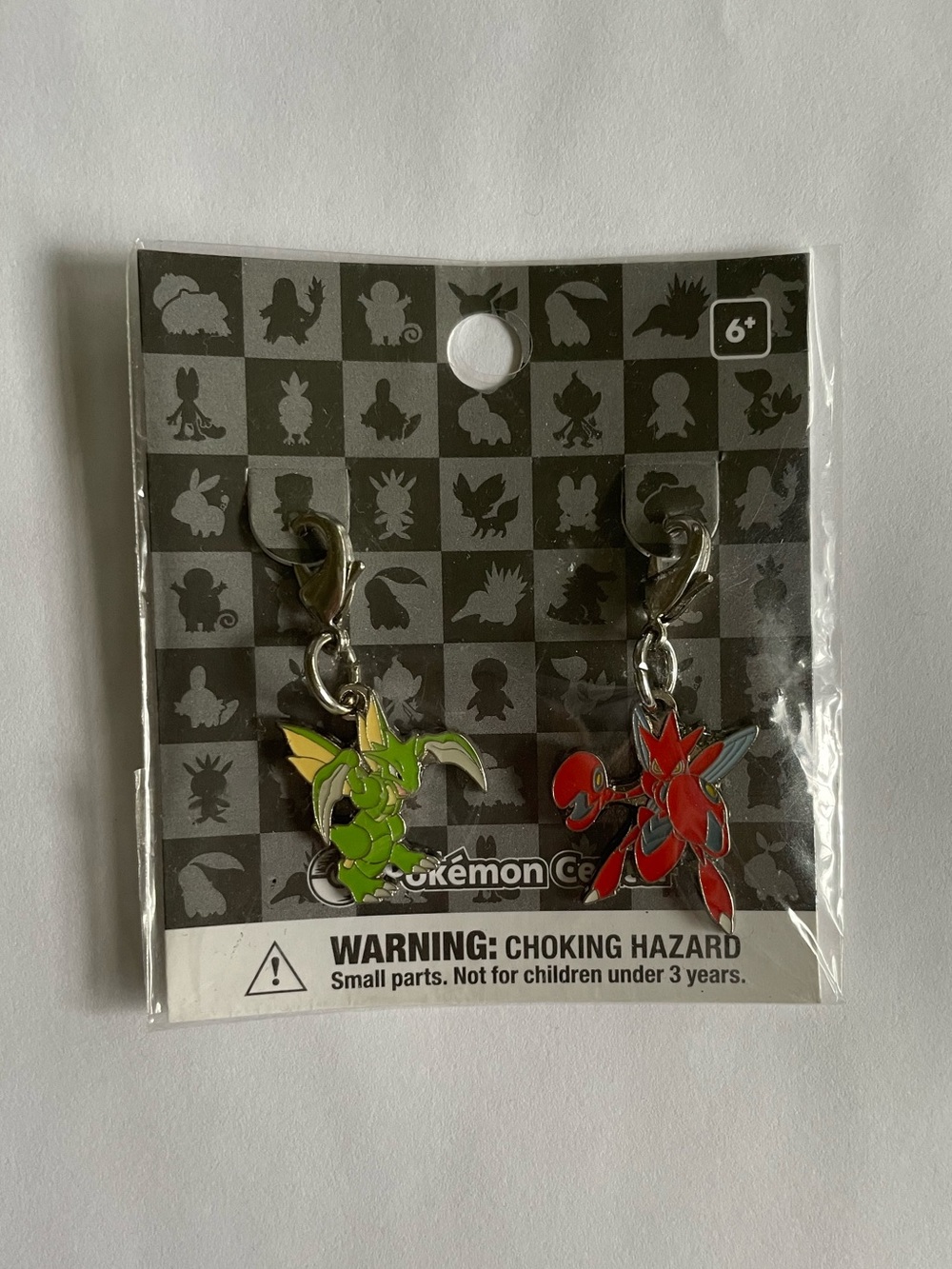 2014 Pokemon Center metal charms Scyther & Scizor